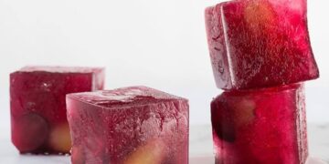 Wellhealthorganic.com: Amazing Beauty Tips Of Ice Cube Will Make You Beautiful And Young